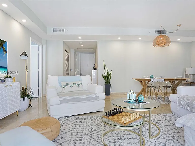801 Brickell Key Blvd #2210 — Photo 23
