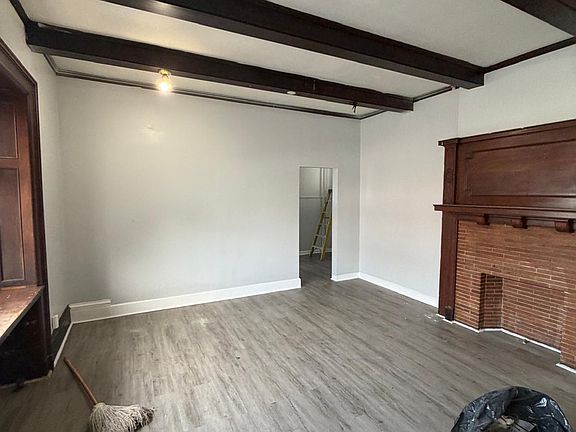 4th image of 325 Roseville Ave #A