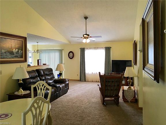 4th image of 3021 Somerset Dr