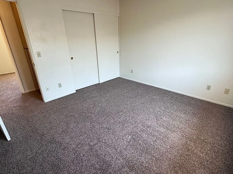 15682 Bear Valley Rd — Photo 20
