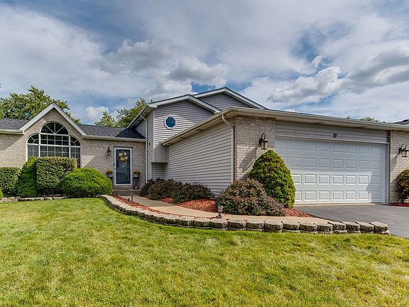 3rd image of 22521 Plum Creek Dr