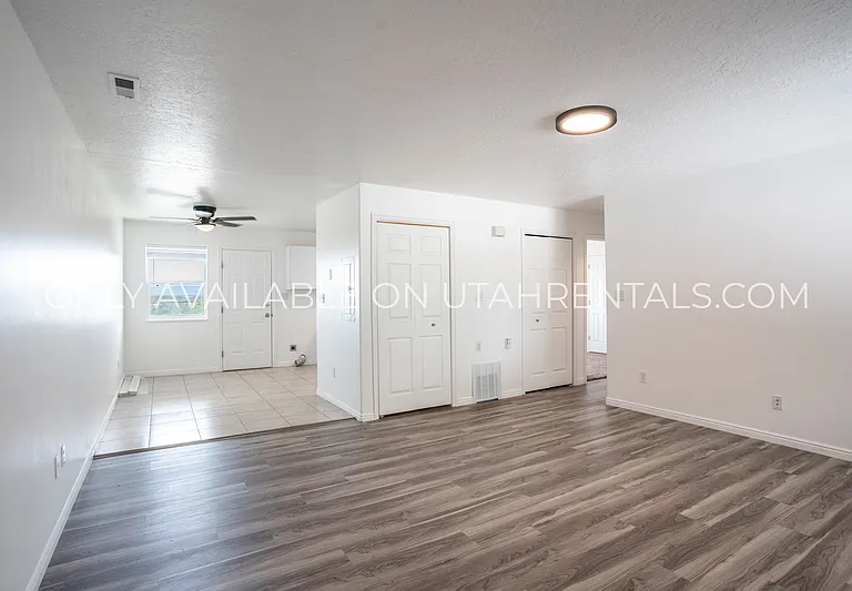 2059 S State St — Photo 8