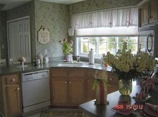 32 Stonemeadow Dr, Bridgewater, MA 02324