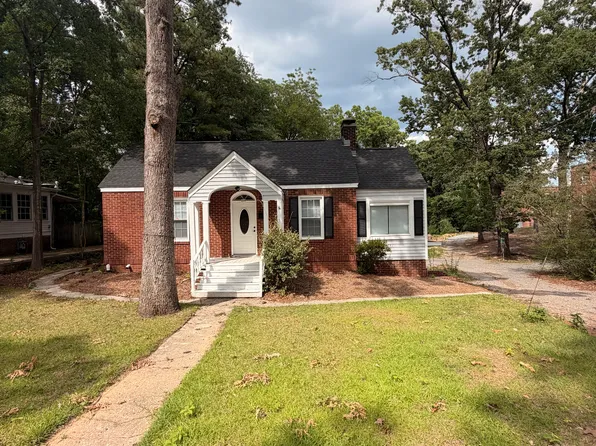 200 Hillcrest Dr, Sanford, NC 27330