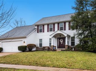1430 Kentbrooke Dr, Ballwin, MO 63021