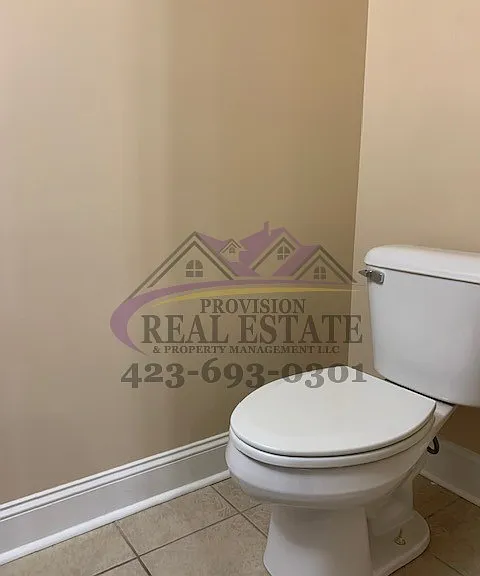 1715 Stonebriar Dr NE — Photo 9