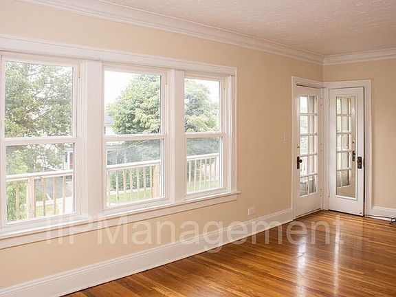 2nd image of 3168 Meadowbrook Blvd #2