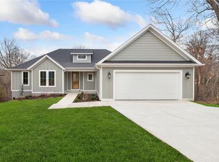 6 Abbey Ln, Bella Vista, AR 72715