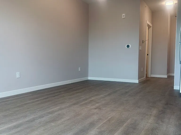 110 Cornell St — Photo 7