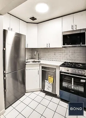 Rented by Bond New York | media 2