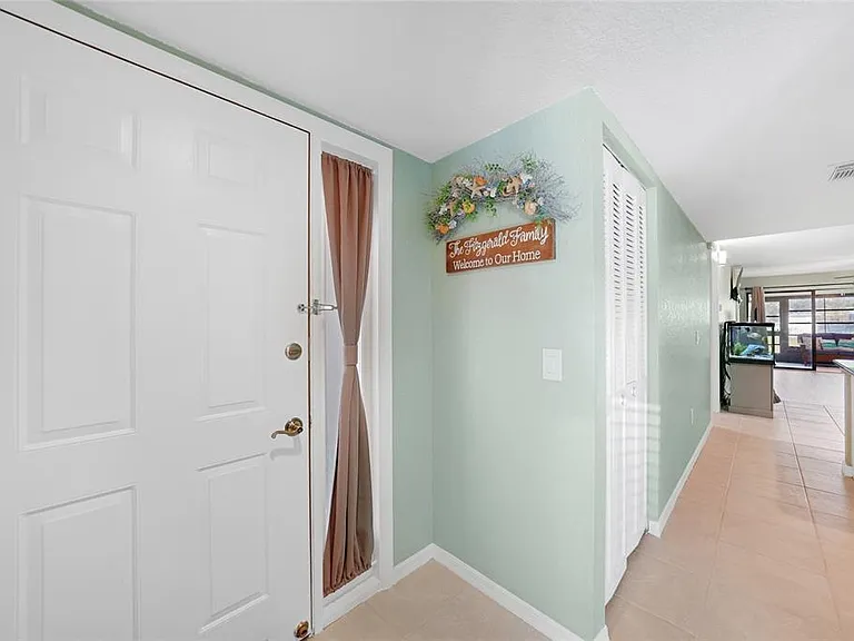 240 Lewis Cir #513 — Photo 29