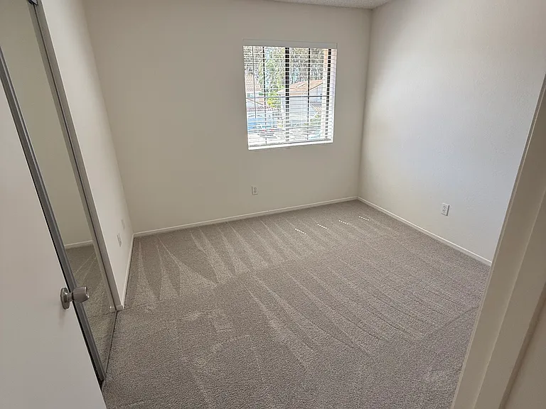 832 Lochwood Pl — Photo 26
