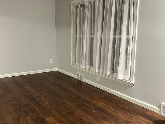 5th image of 490 Fairbrook St #2