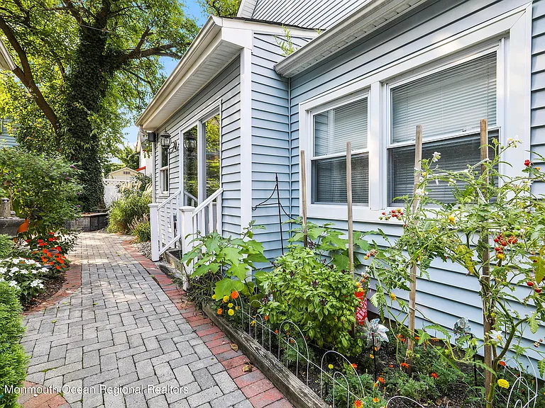 513 Ocean Park Ave — Photo 28