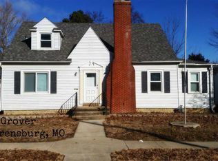 521 Grover St, Warrensburg, MO 64093
