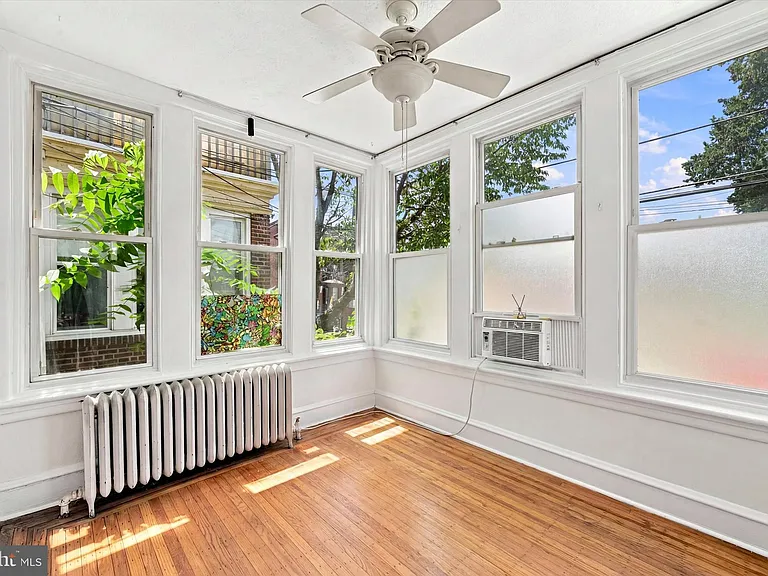 1 W Athens Ave #1/2-C — Photo 4