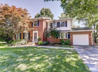 96 Oakmont Dr, Springfield, IL 62704