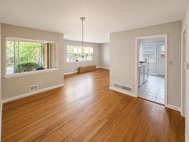 1373 Markan Dr NE #B — Photo 5