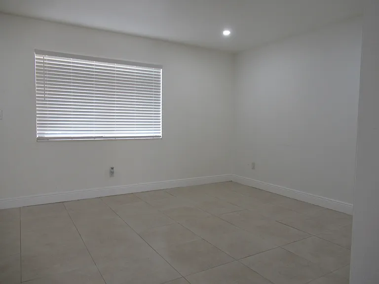 8401 SW 107th Ave #371E — Photo 18