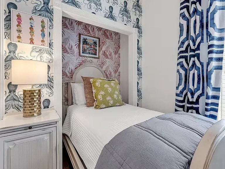 4833 Luster Leaf Cir #205 — Photo 28