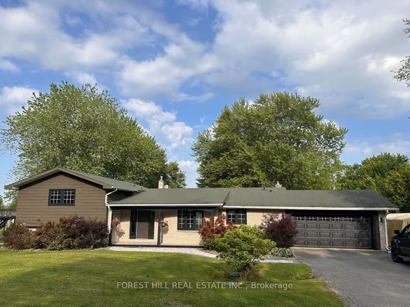 1143 Connaught Dr, Selwyn, ON K0L 1T0