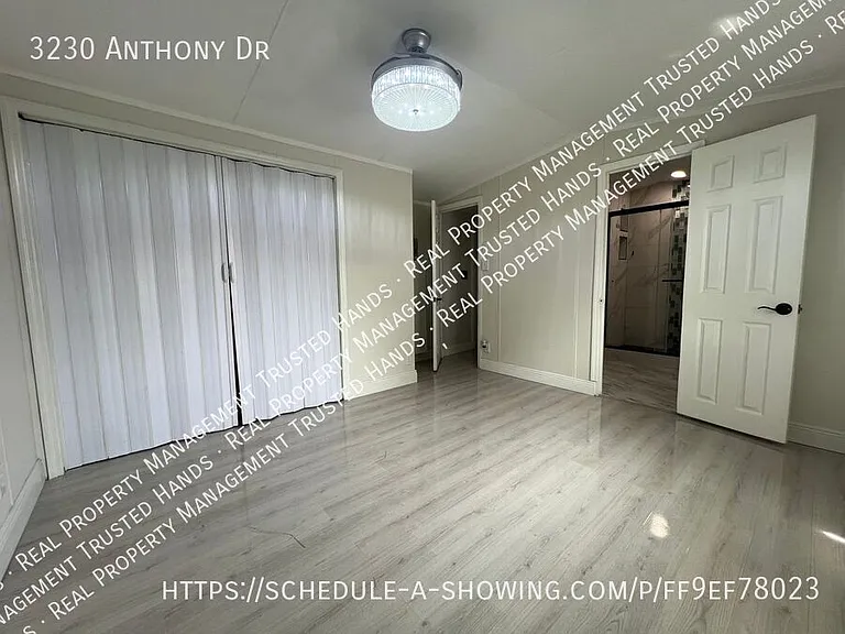 3230 Anthony Dr — Photo 18