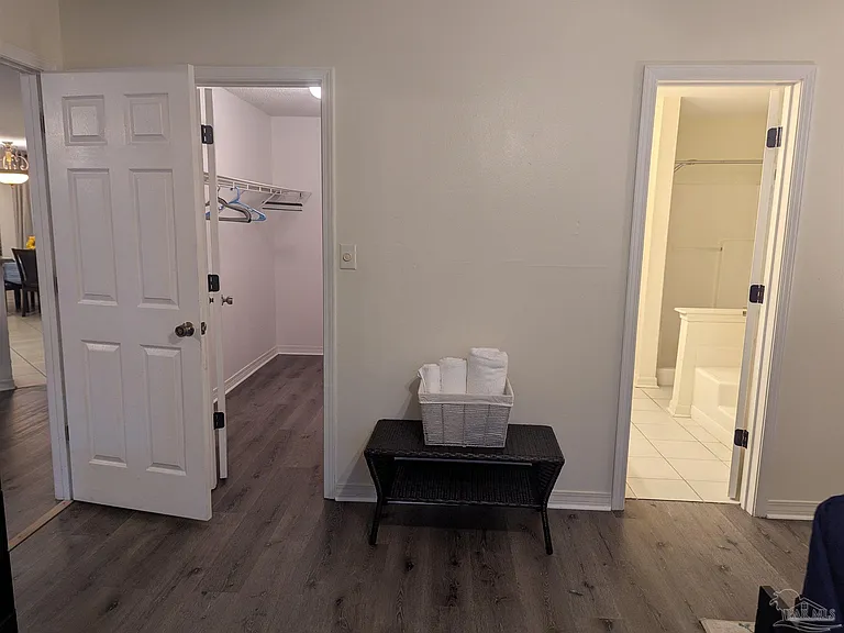 4009 Shorewood Dr — Photo 12