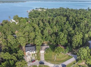 165 Magnolia Bend Ln, Onalaska, TX 77360