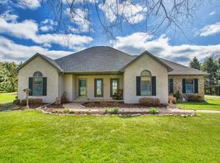 6040 Naples Ln, Winneconne, WI 54986