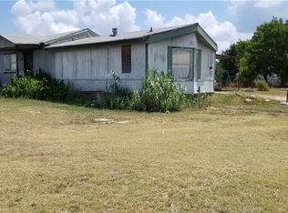 402 Decatur St, Alvord, TX 76225