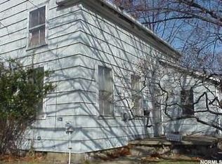 2241 Oakwood Dr, Cuyahoga Falls, OH 44221