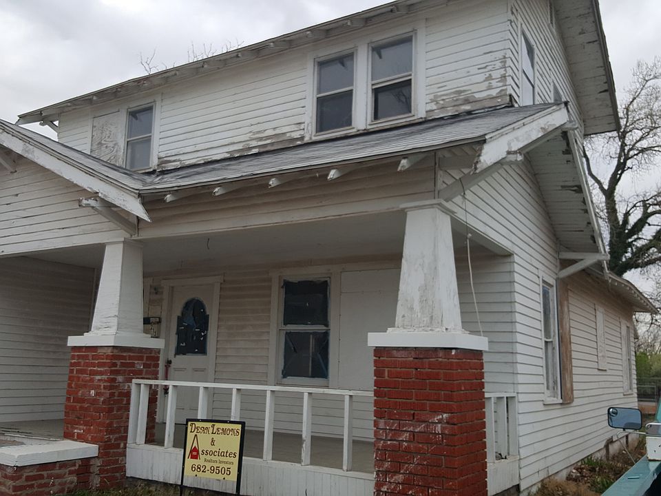 1st image of 213 SW 24th St