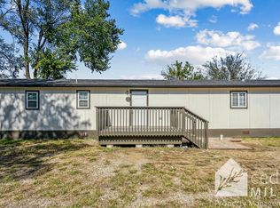 1909 S Glenn St, Wichita, KS 67213