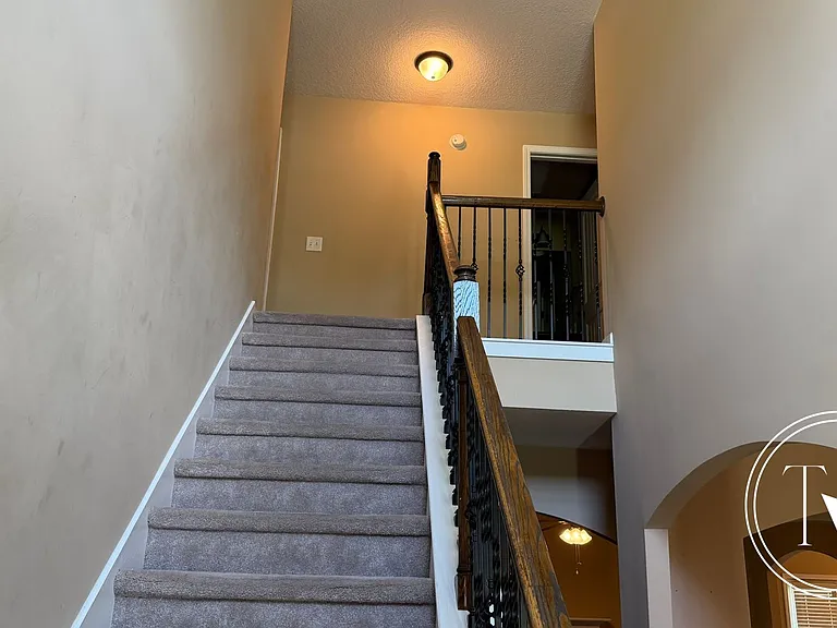 639 Red Oak Ln — Photo 17