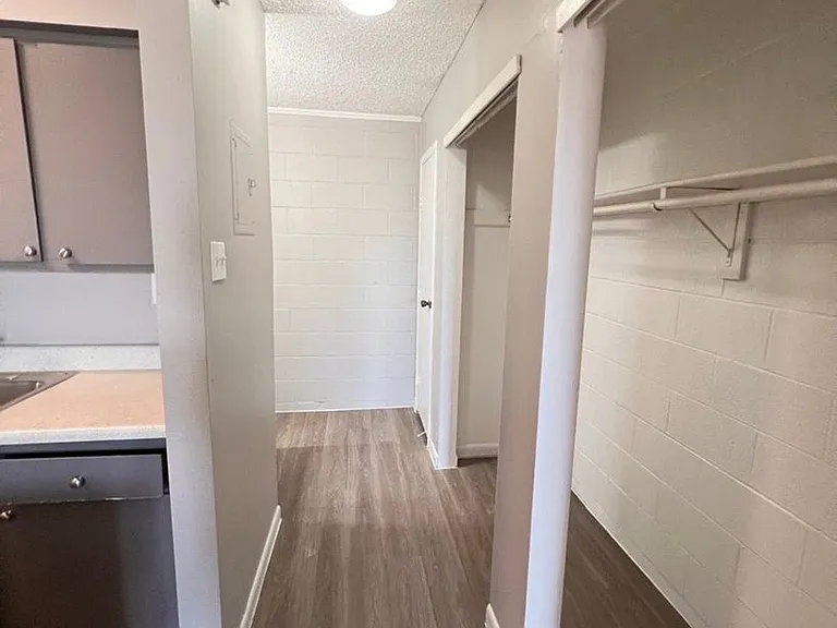 Fleur Apartments — Photo 15