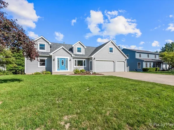 509 Deer Run, Spring Grove, IL 60081