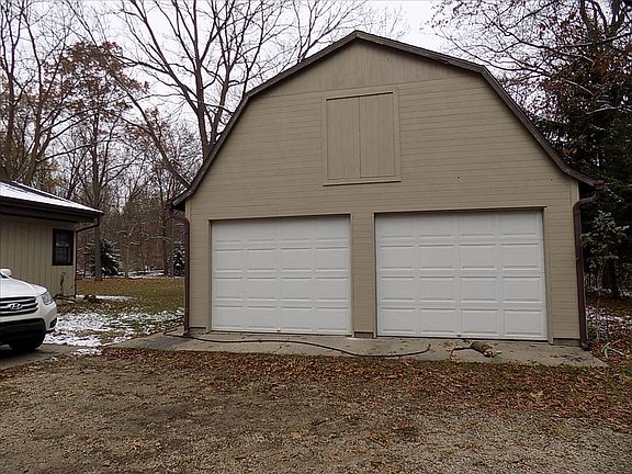 5th image of 6345 West River Dr NE