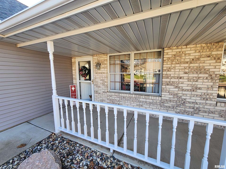 1909 Dane Kelsey Dr, Pekin, IL 61554 Zillow