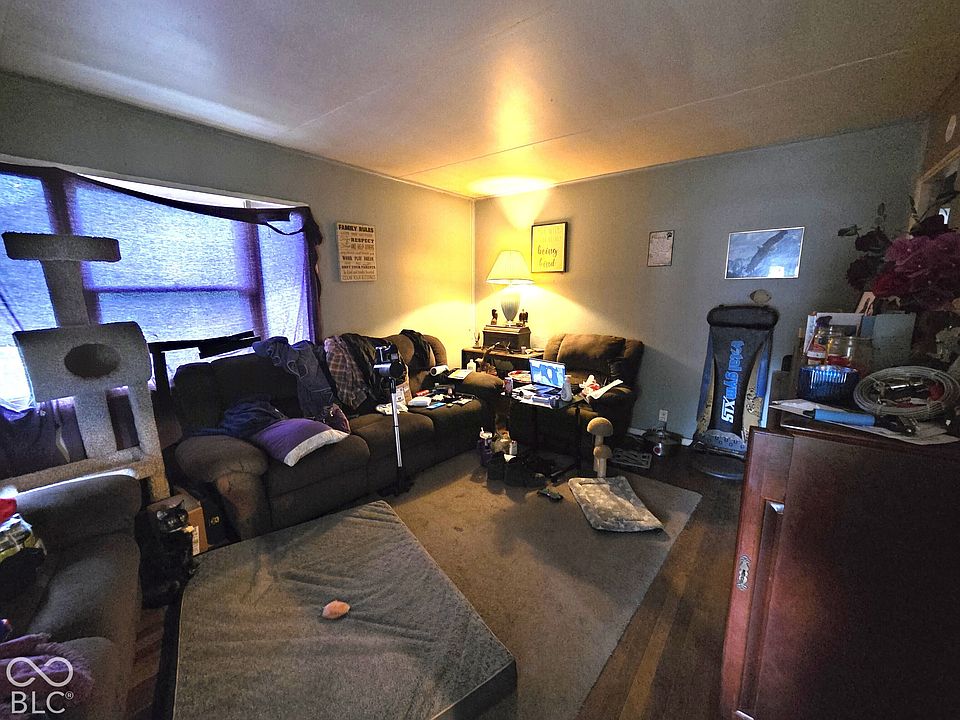 4th image of 2258 N Goodlet Ave
