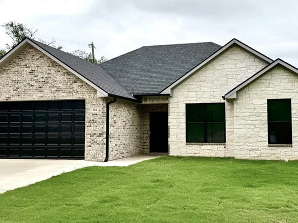 304 S Bradford St, Arp, TX 75750