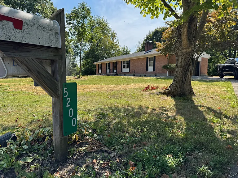 5200 Winterhill Ct — Photo 1