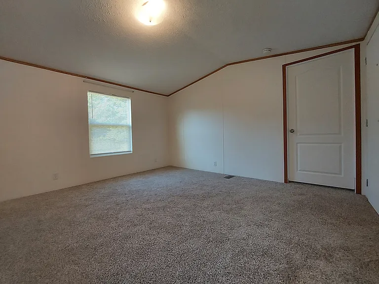 6504 Hunter St — Photo 3