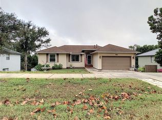 812 Forestwood Dr, Minneola, FL 34715