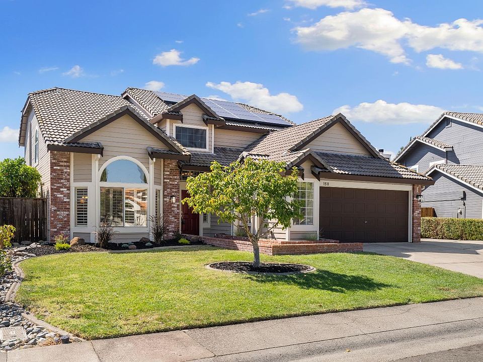 1st image of 1511 Brook Park Way