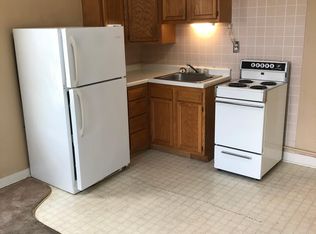 524 W 8th St APT 2, Grand Island, NE 68801