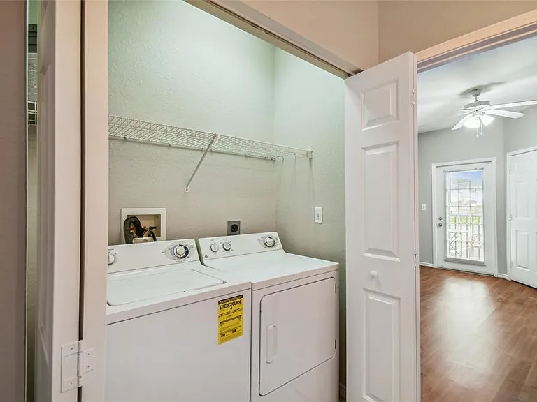 4307 Bayside Village Dr #104 — Photo 32