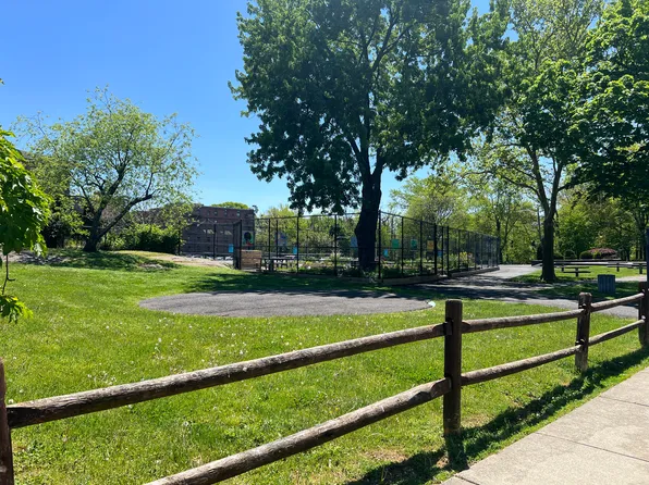 2401 6th Street image 18 of 18