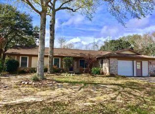 5705 Ivy Ln, Pace, FL 32571
