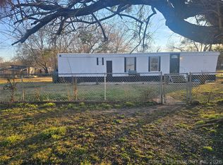 415 Russell Rd, Caddo, OK 74729