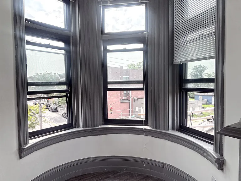 2501 May St #4 — Photo 3